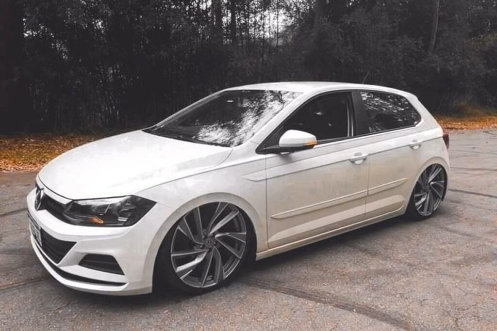 Carro rebaixado: 16 fotos de projetos que mostram os estilos da cena tuning